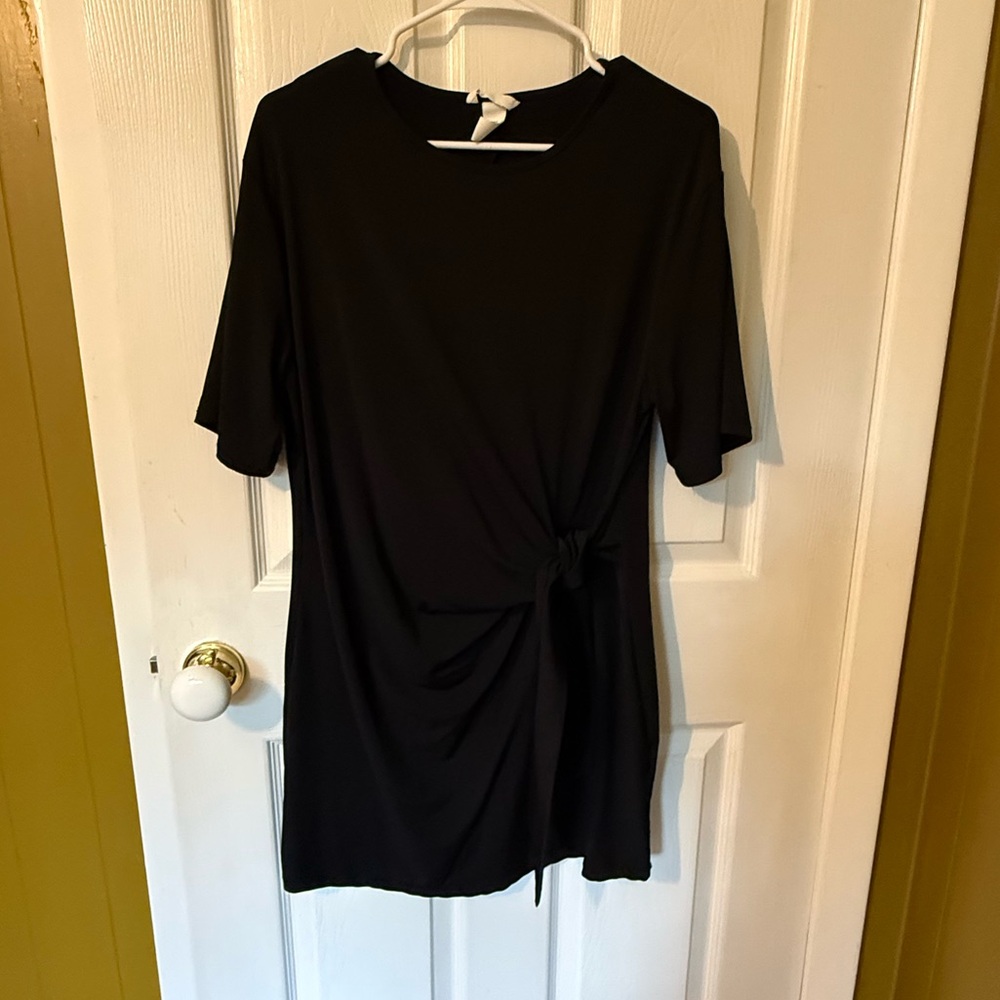 H&M Black Short Sleeve Dress